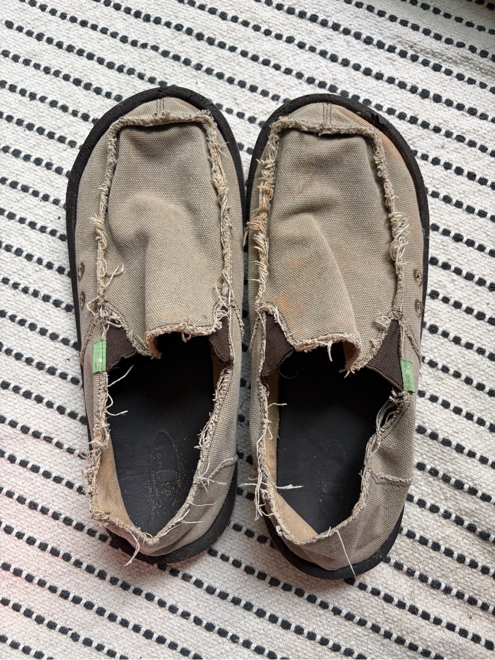 Sanuks Men's Casual Flip Flops - Black/Brown
